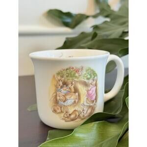 1986 Beatrix Potter The Flopsy Bunnies Mug Cup Royal Albert English Bone China